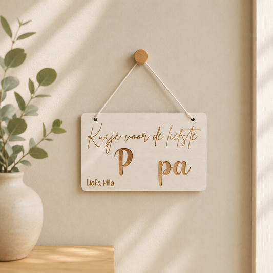Houten herinneringsbord met lasergravure als origineel en uniek Vaderdag cadeau voor Papa