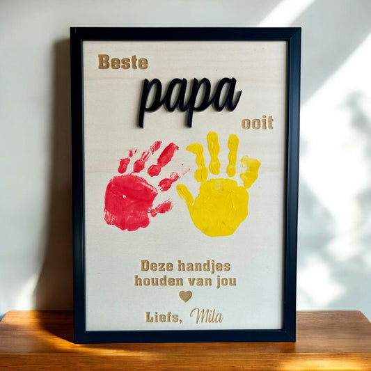 Fotokader met gepersonaliseerde boodschap en ruimte voor kinderverfhandjes