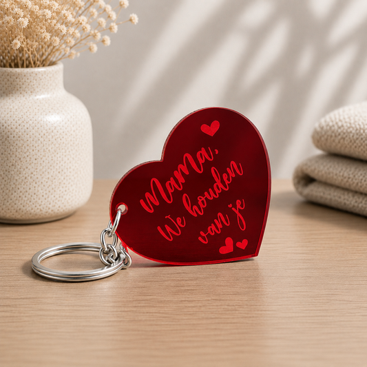 Sleutelhanger 'Mama, we houden van je' in rood plexiglas – cadeau voor mama