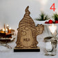 Handgemaakte gepersonaliseerde kerstkabouter in hout, met lasergravure van naam, perfect als unieke kerstdecoratie of cadeau.