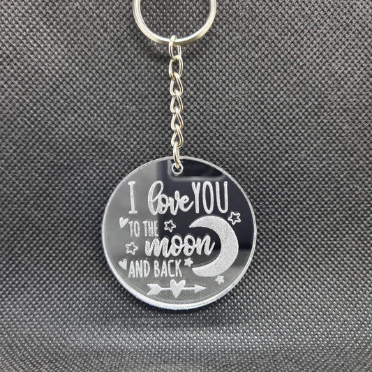 Sleutelhanger 'I love you to the moon and back' in zilver spiegelplexiglas