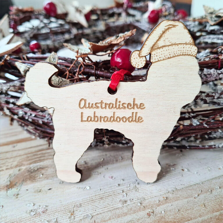 Gepersonaliseerde houten Australische Labradoodle kersthanger met naam
