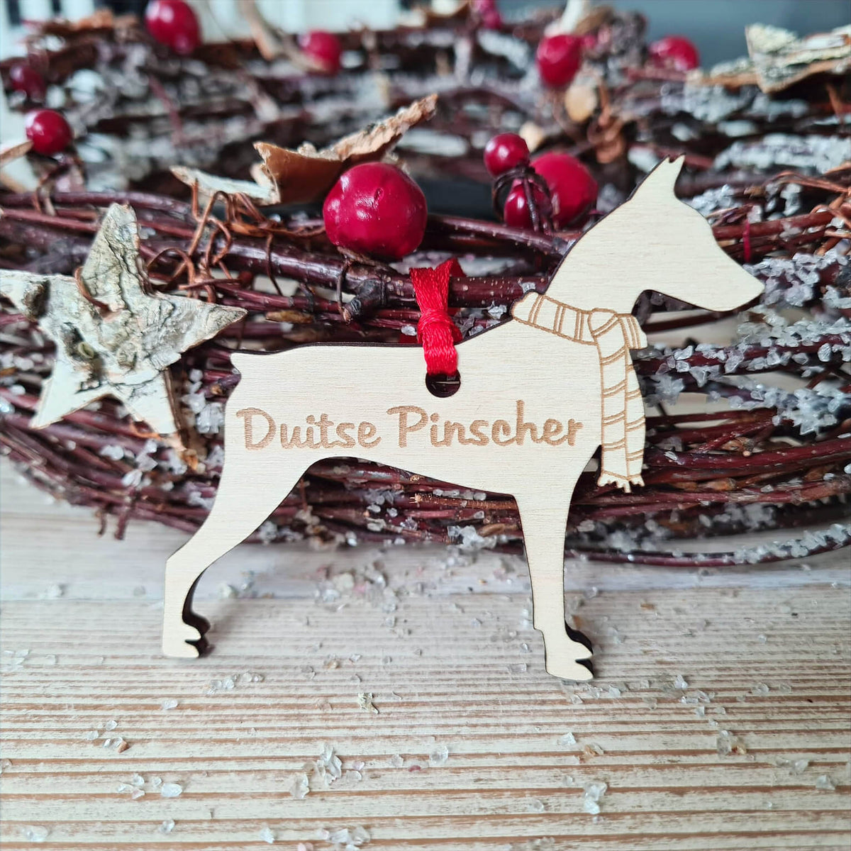Gepersonaliseerde houten Duitse Pinscher kersthanger met naam