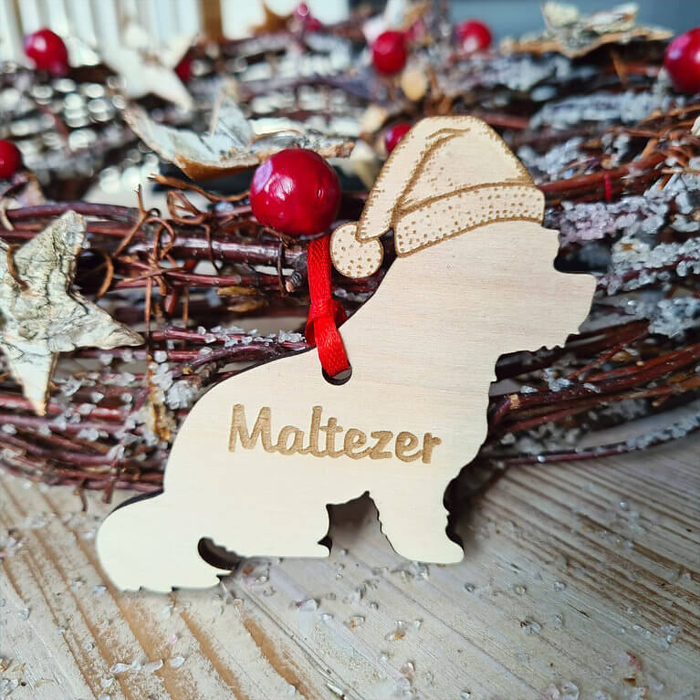 Gepersonaliseerde houten Maltezer kersthanger met naam
